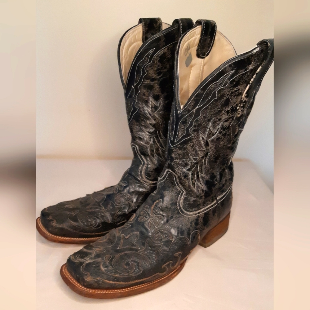 Corral Boots Size 12